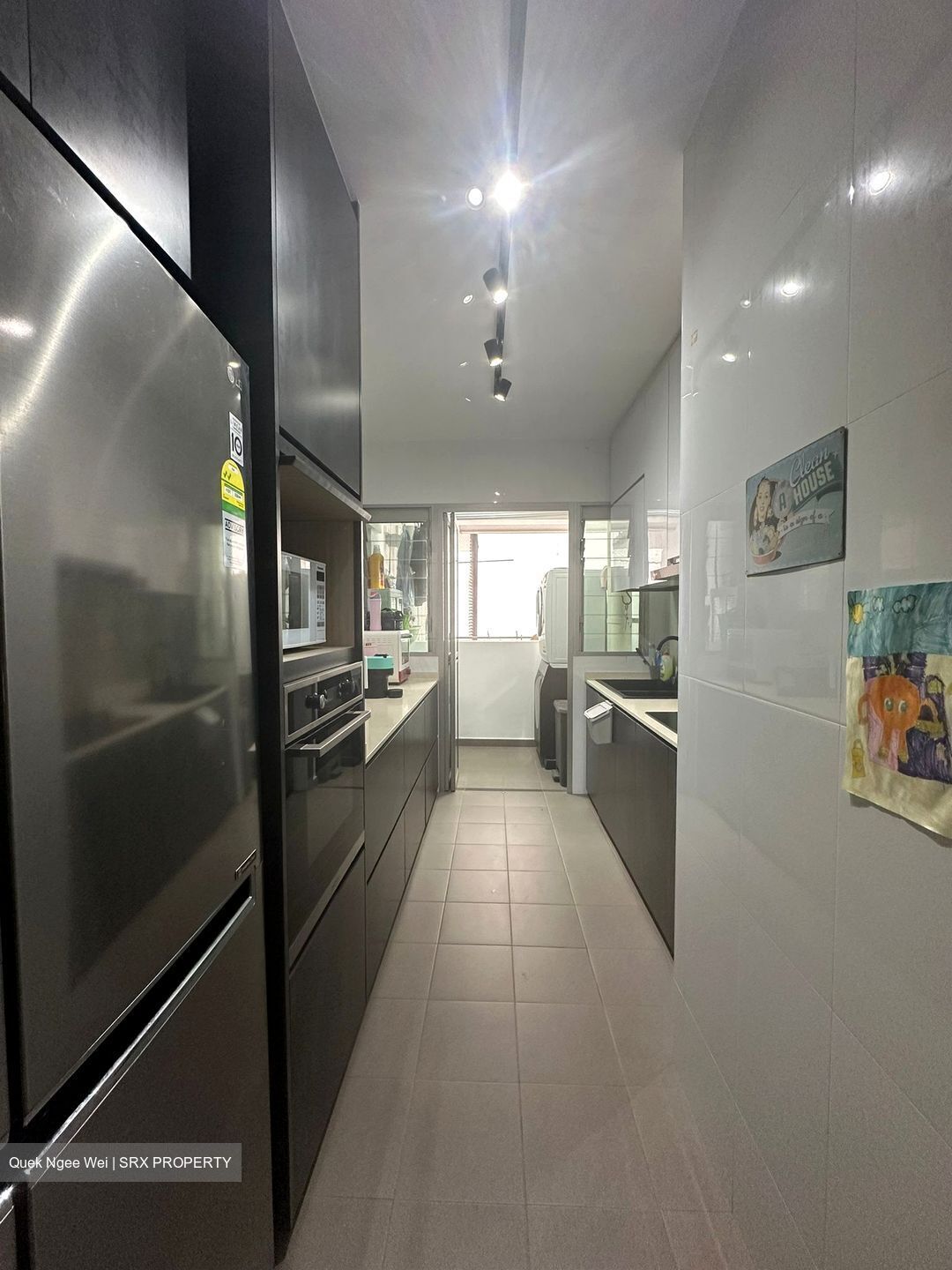 Sengkang West Way (Sengkang),  #581941441